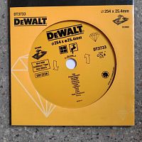 Алмазный диск DeWalt DT 3733